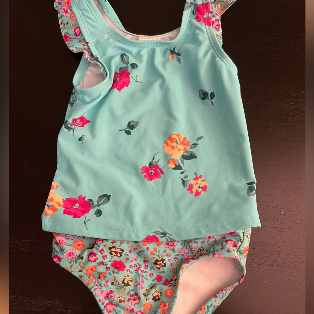Two-piece Girls Swimsuit Size 3T